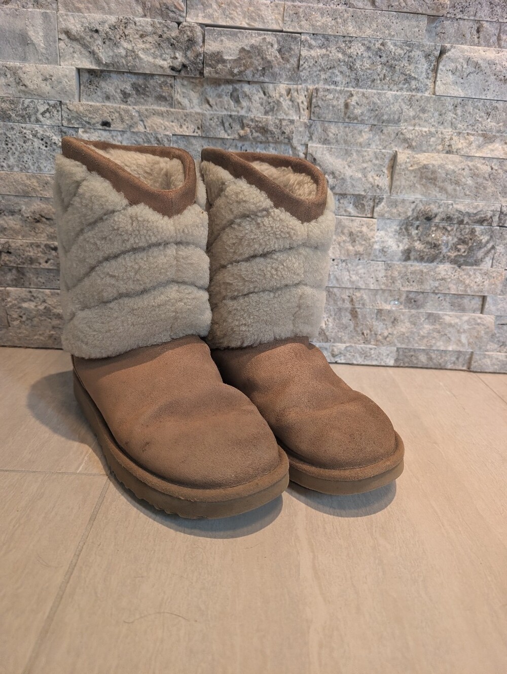 UGG Tania Chevron Shearling Boots Chestnut Tan Women's Size 8